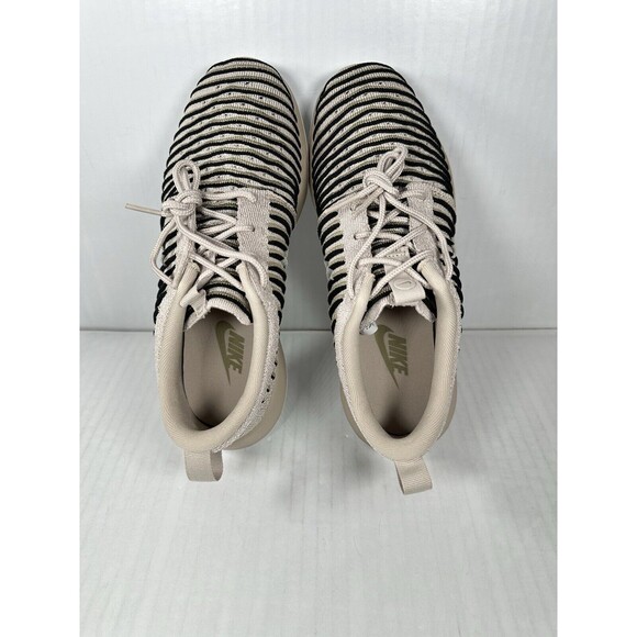 Size 6 Womens Nike Roshe Two Flyknit Running Shoe Olive Tan Black 844929-200 NEW - Picture 6 of 8